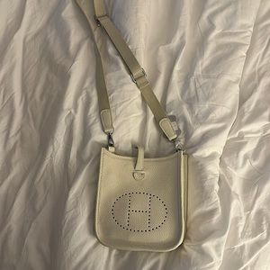 Not authentic mini Evelyne bag.